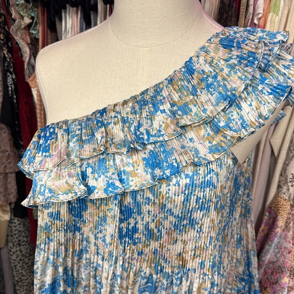 441. Mystree Blue Floral One Shoulder Ruffle Top New Item - Picture 9 of 9
